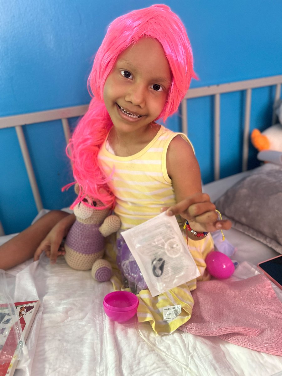 PaolaSmith2812's tweet photo. Así llegan sus donaciones de agujas #cytocan a estas pequeñas valientes, nunca a medias🎗️🏥🙏🏽❤️ Dios Bendiga sus #ManosSolidarias 🙌🏽🎗️🏥❤️ voy por más 🫣💪🏽❤️🏥 #soylavoluntariaintensa 🙋🏽🙏🏽🎗️❤️🏥 #RT https://t.co/u8Eu4k9eyV