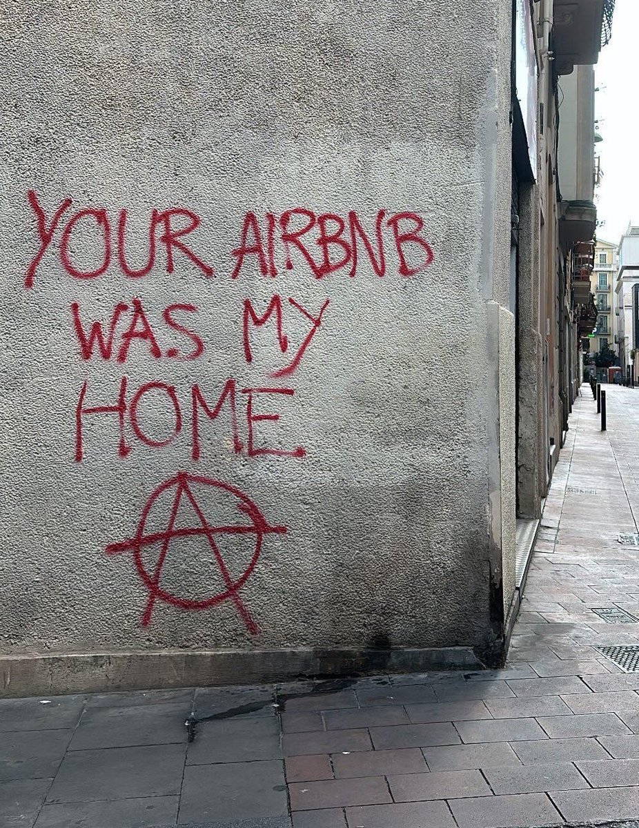 ultras_antifaa's tweet photo. “Your AirBnB was my home”

📍Barcelona, Catalonia https://t.co/bFyltnh0l8