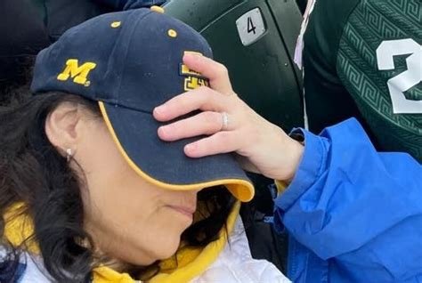 stanwick1943653's tweet photo. @dananessel Exasperating to the point of passing out drunk in public? https://t.co/LZDNGOof6z