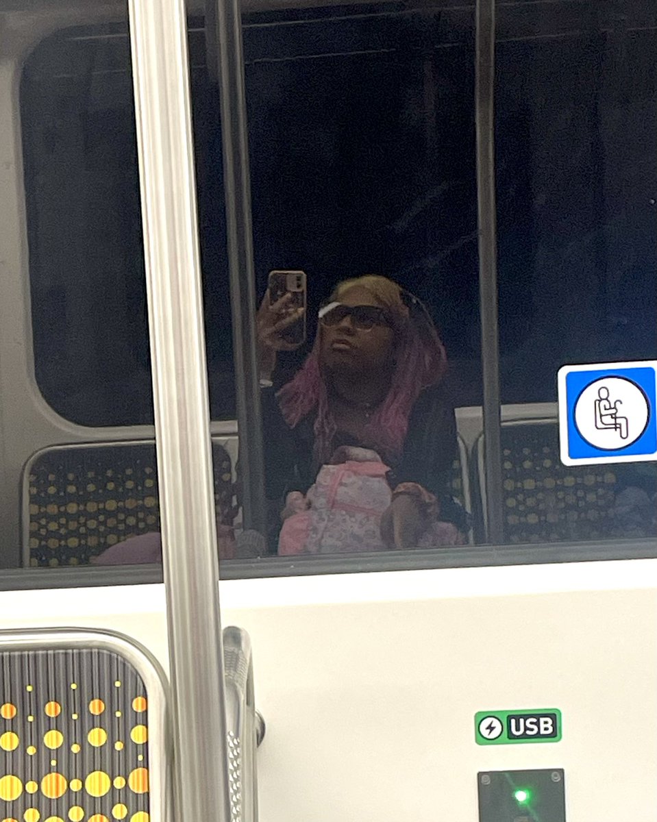 Ever_Awai's tweet photo. highlight of my first trip to LA~ riding the metro by myself! 🥹✨💖 https://t.co/Fy6s7I6KGM