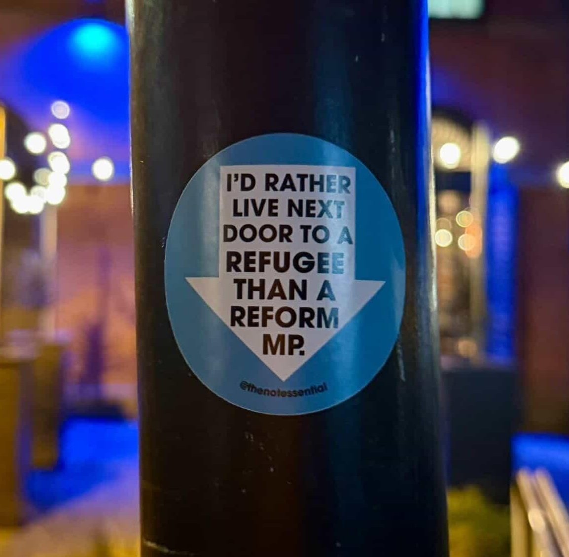 ultras_antifaa's tweet photo. “I'd rather live next to a refugee than a Reform MP”

📍Preston, England https://t.co/oP9ORyvPUK