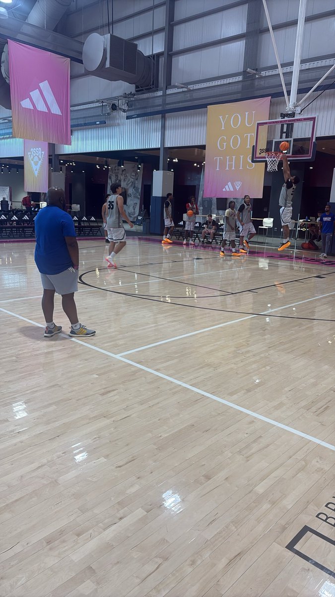 HoopsEdu's tweet photo. Preparation to perform.  Calm before the storm.  @UStarsse @adidasHoops  JULY IS HERE!! https://t.co/r5OCvoysgj