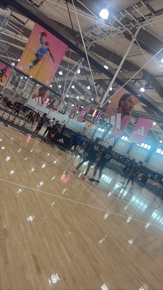 HoopsEdu's tweet photo. Preparation to perform.  Calm before the storm.  @UStarsse @adidasHoops  JULY IS HERE!! https://t.co/r5OCvoysgj