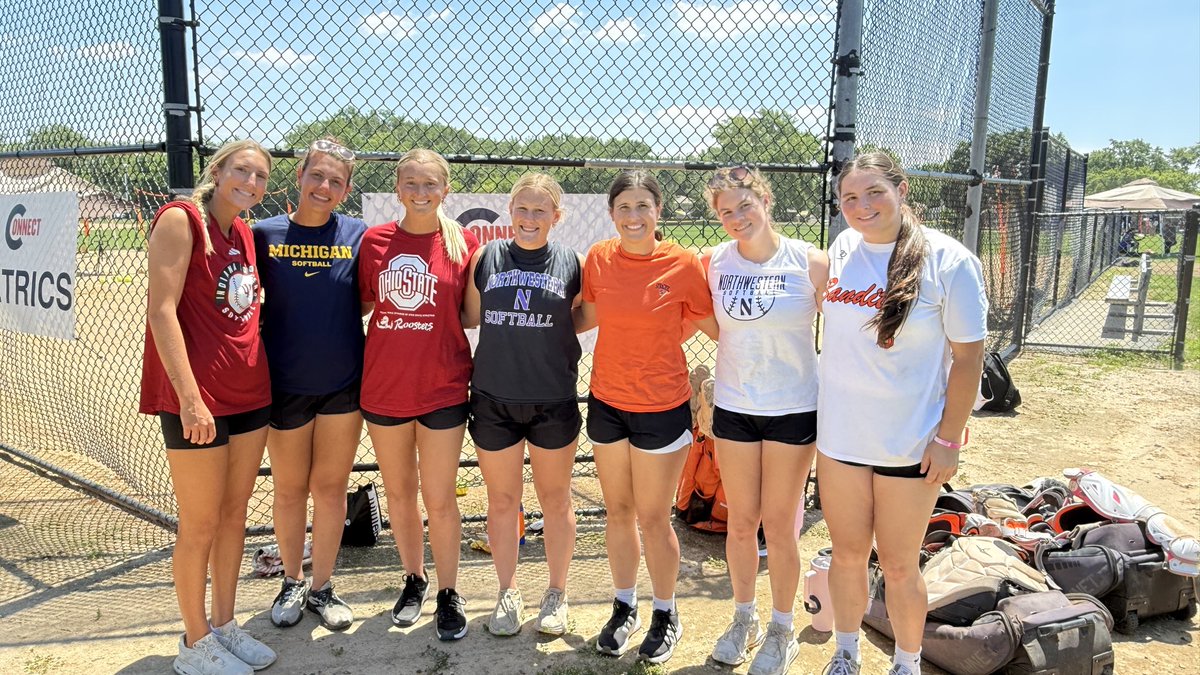 Michae2323Mandy's tweet photo. Full Day of helping at the Connect Camp !!  
It was Hawtttttt🙌🏼🤣🥎 https://t.co/4bfdbFhhZm