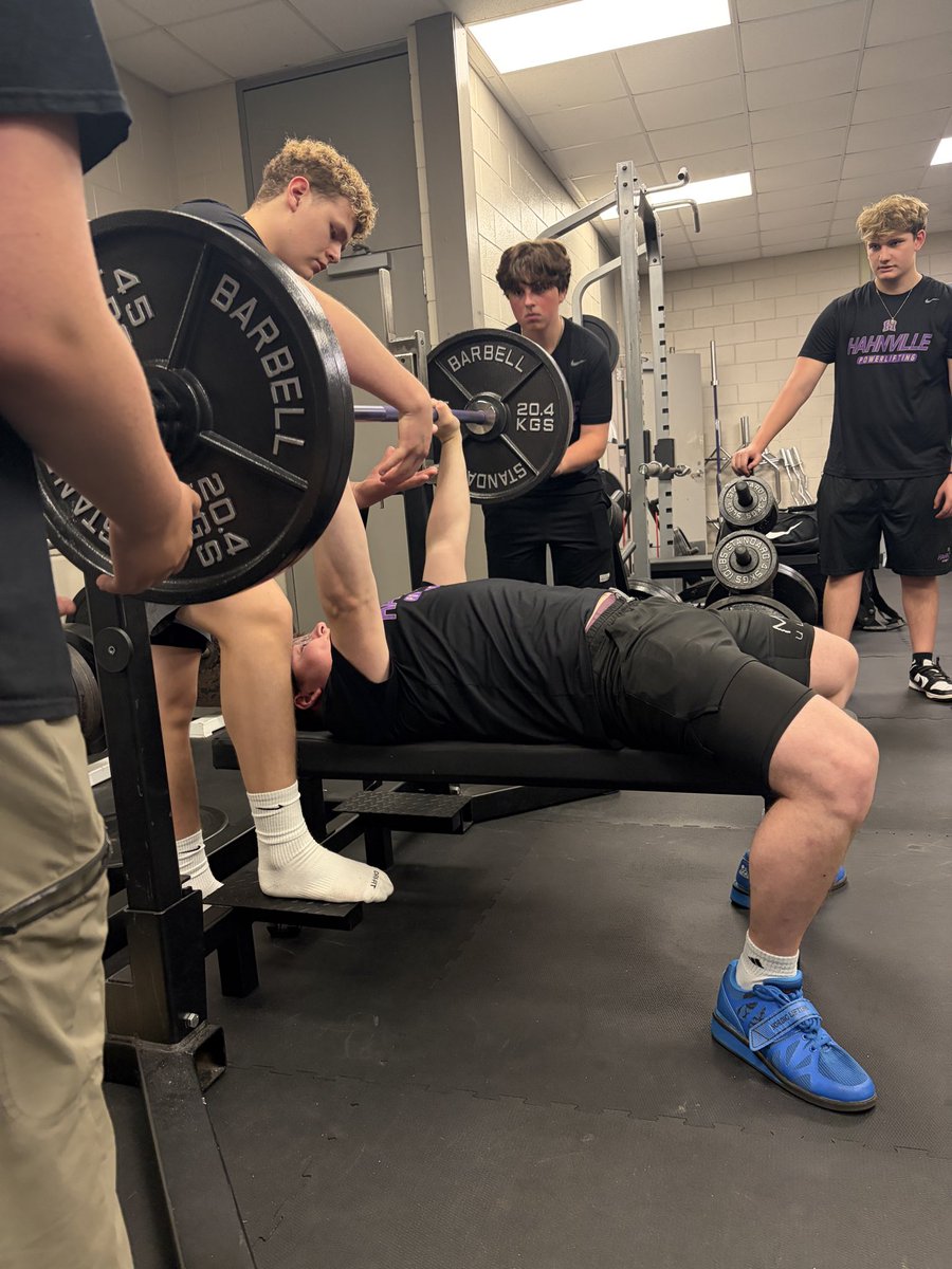 HHS_Powerlift's tweet photo. Hahnville Powerlifters finished today with a mock meet. New lifters experienced the calls for squat and bench. Great team, great lifts! #progressoverpride https://t.co/CcVIJfb6nR