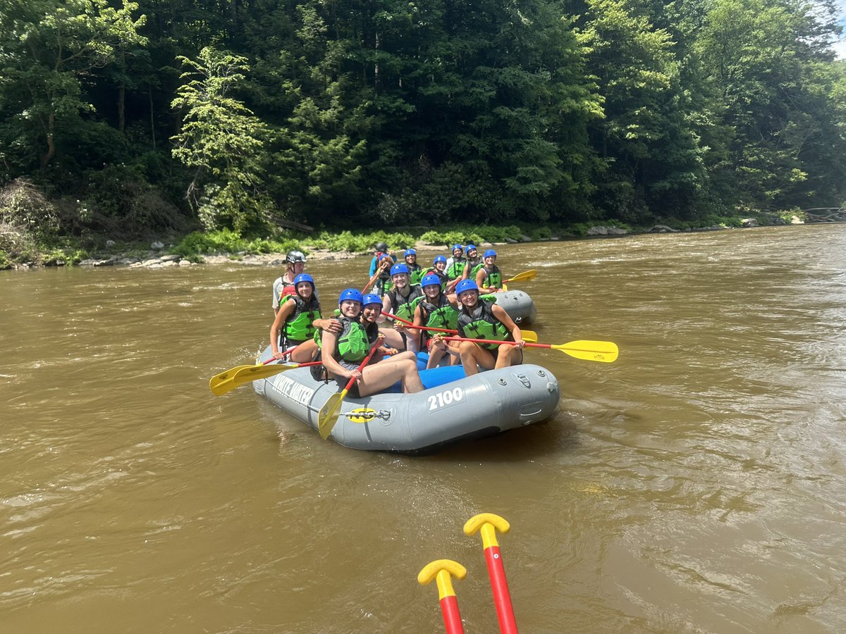 YSUWomensHoops's tweet photo. Took an adventure on the river 🛶🌊

#GoGuins #ONE https://t.co/AbjT13MVbY