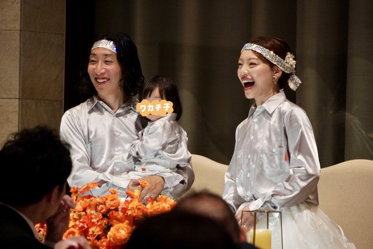 anna_iskw's tweet photo. 結婚して5年目！遅くなりましたが結婚式を挙げました💒家族3人でゆってぃ衣装を着たり楽しい1日になったよ！

衣装提供 #UNIVERSALOVERALL さん
ありがとうございました🥹🙏 https://t.co/1houi0aA26