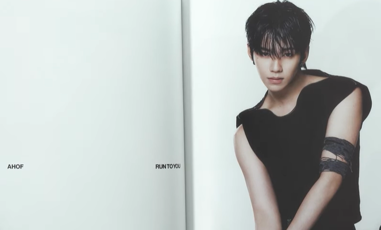 AHOF #아홉 #RUN_TO_YOUPhotobook Album ver. #JL