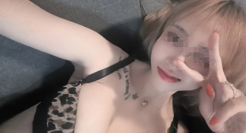 jun1222200's tweet photo. 굿모닝💛

#부커 #부부 #커플 #관클 #부커만남 #서울 #경기 #인천 #9단계 #10단계 https://t.co/DfIP4jSSkQ