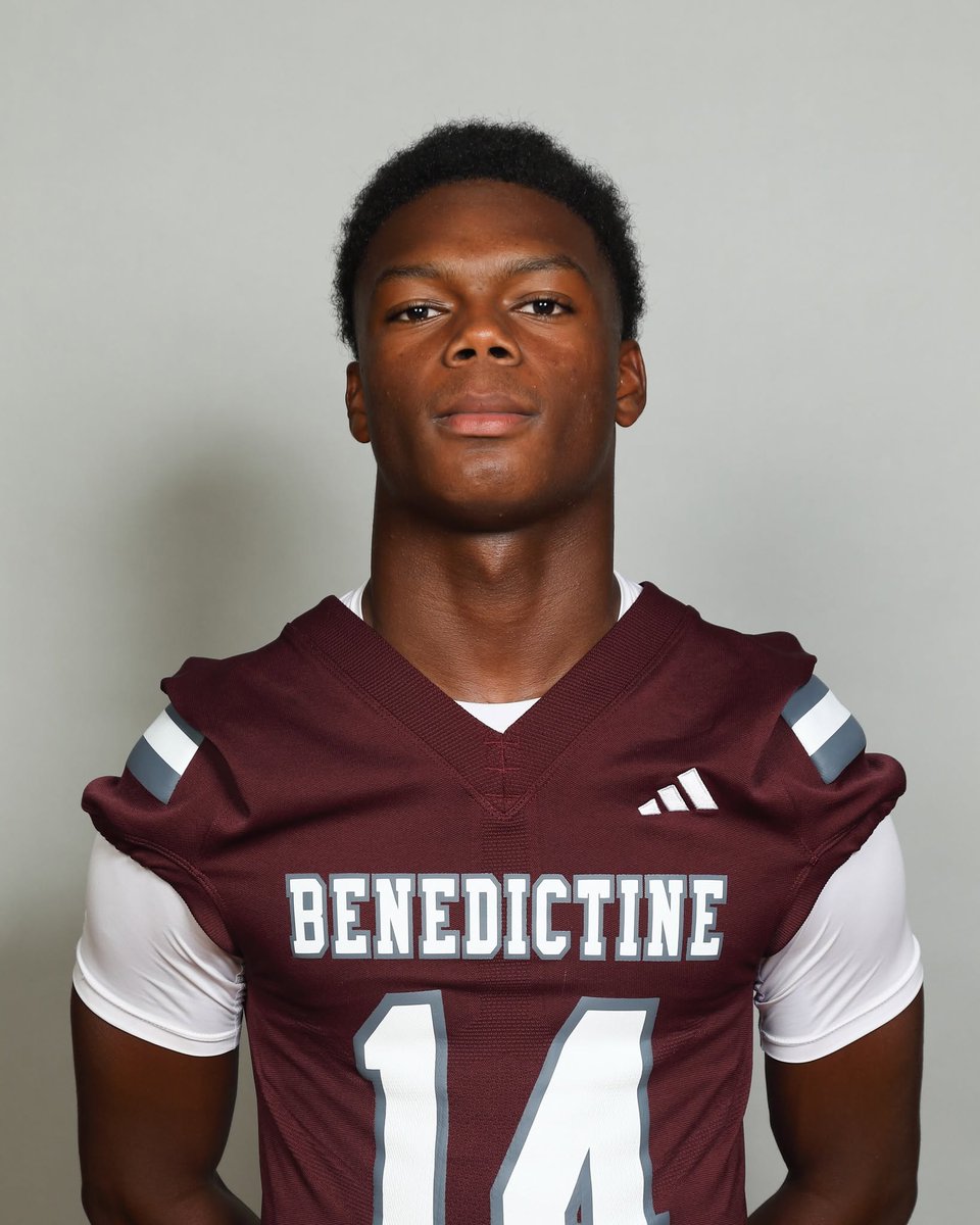 SavSportsReport's tweet photo. ⚾🏈 One of the Coastal Empire's top multi-sport athletes join us this week.
Benedictine standout Omari Burse is our Wetherington Chiropractic Clinic AOTW.
QB. Shortstop. Division I commit.
📺 LIVE NOW! @TheBC400 
#912Sports #BCFootball #BCBaseball #SavannahSports https://t.co/LsXWQUYY6T