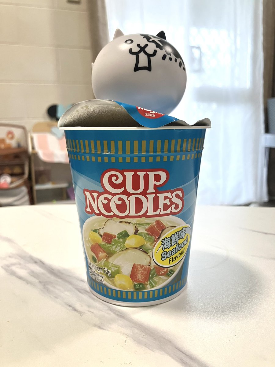 オーストラリアのスーパーで買える、このカップ麺が日本の日清カップ