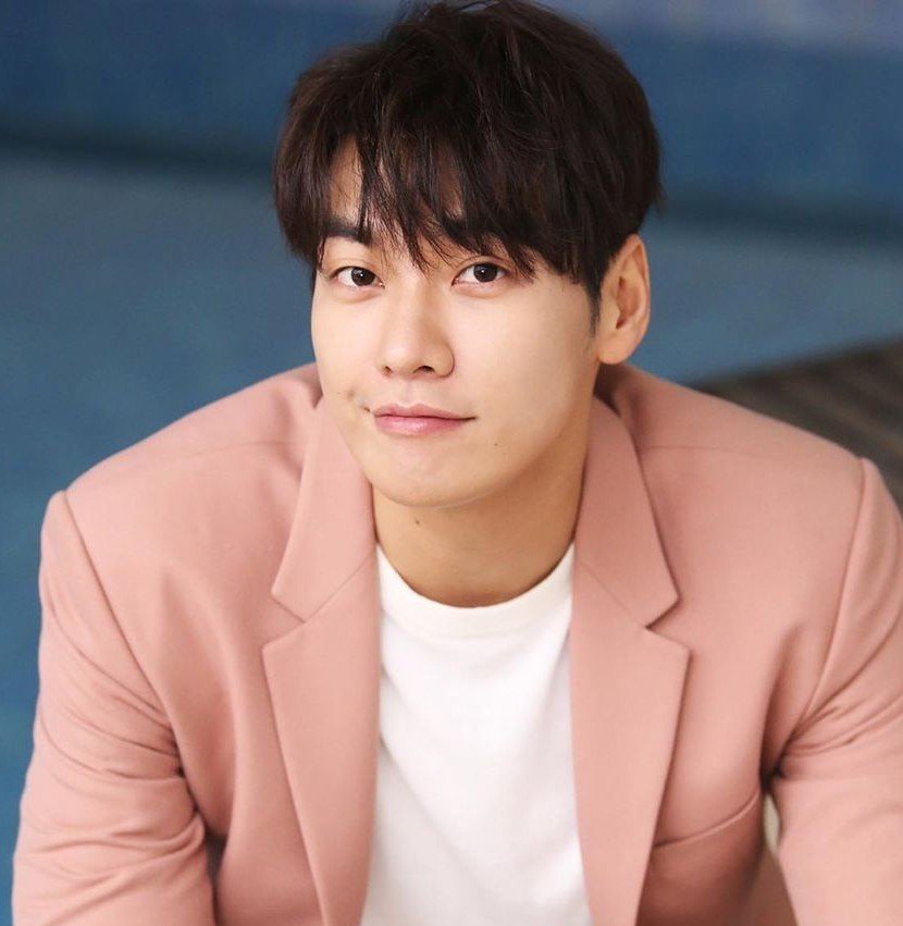 hallyuforums's tweet photo. #LeeJooMyung and #KimYoungKwang to play the leads in upcoming ENA's romantic comedy drama 'Queen Of Taming'.

Synopsis : 'Queen of Taming' is a romantic comedy about a battle of romance where the power dynamic between Ji-yong (played by Kim Young-kwang), a hedge funder and top predator in the financial food chain, and Woo-ri (played by Lee Joo-myung), a contract veterinarian at the zoo he acquired, is reversed.

#HallyuForums #Hallyu #KDrama