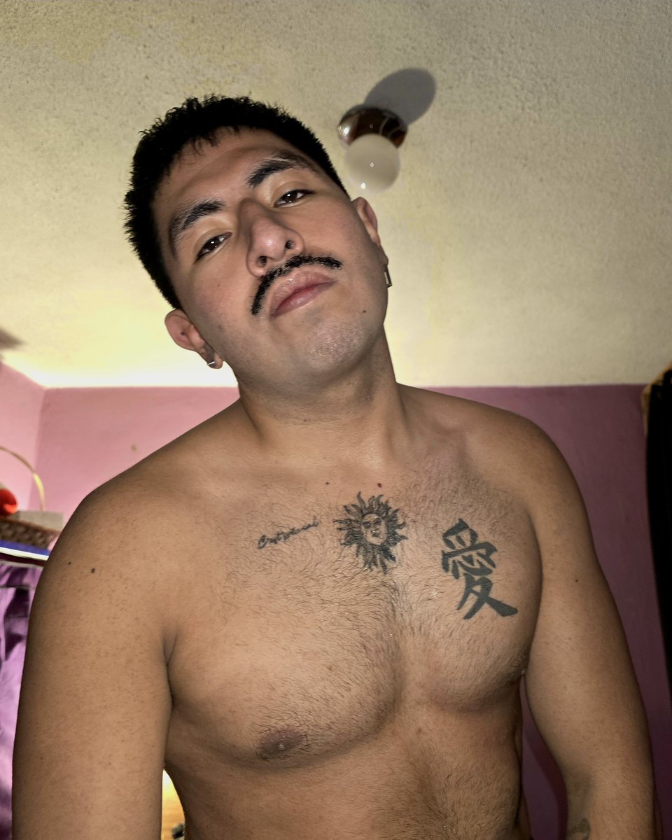 13ale07's tweet photo. Tener bigote es mi nueva personalidad jaja https://t.co/P4twCPu1Z4