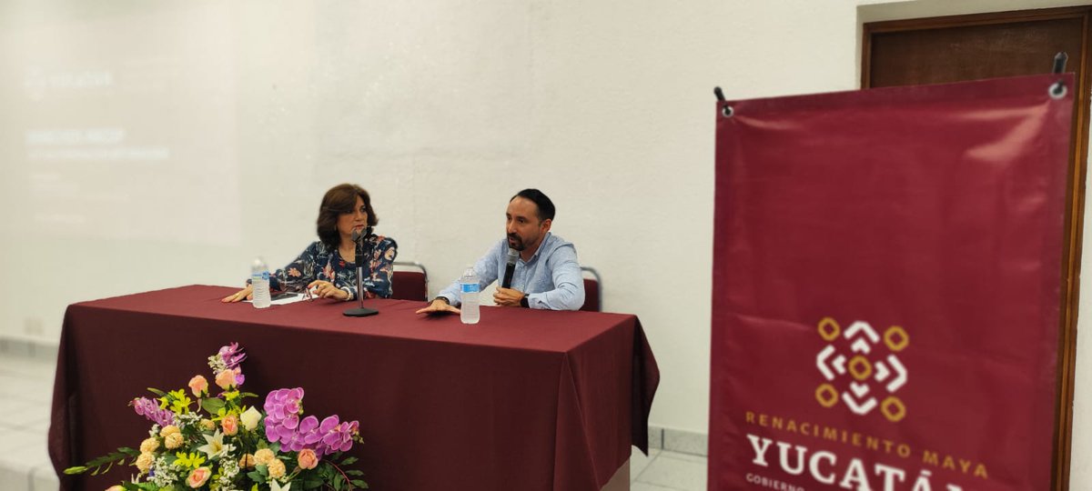 Ifdpyucatan's tweet photo. La Titular de la Delegación Yucatán del IFDP, Lic. María A. Lanz Gutiérrez de Velasco, acompañada del personal de la Delegación, participó en una jornada de capacitación impartida por Transparencia para el Pueblo de Yucatán.
 #IFDP #IFDPYucatán #TransparenciaParaElPueblo https://t.co/JW4aInHwyh