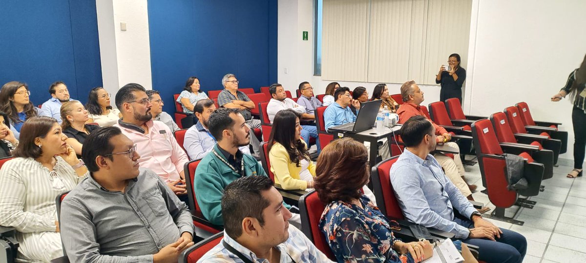 Ifdpyucatan's tweet photo. La Titular de la Delegación Yucatán del IFDP, Lic. María A. Lanz Gutiérrez de Velasco, acompañada del personal de la Delegación, participó en una jornada de capacitación impartida por Transparencia para el Pueblo de Yucatán.
 #IFDP #IFDPYucatán #TransparenciaParaElPueblo https://t.co/JW4aInHwyh