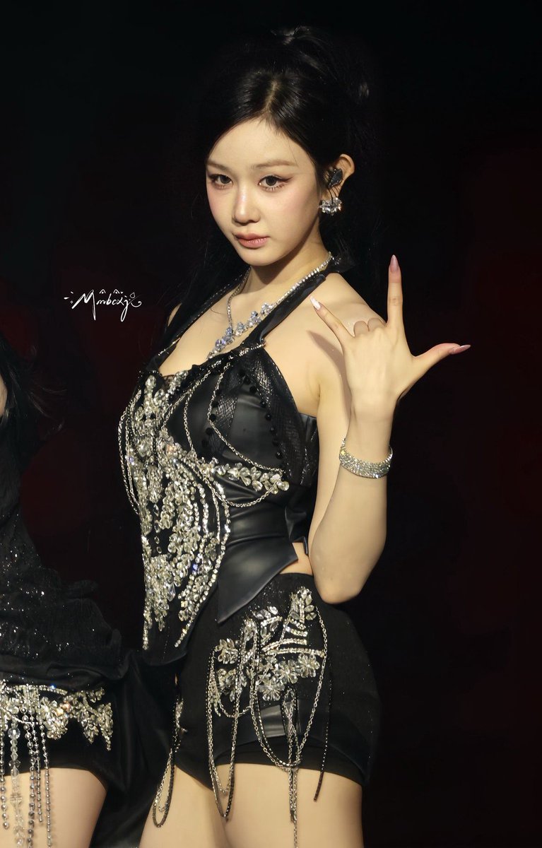 ritapicss's tweet photo. #PHARITA #파리타 #BABYMONSTER https://t.co/Y1M2hHprEA