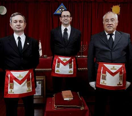 Vision4theBlind's tweet photo. These guys must really like Gmail https://t.co/ybZCkrvzFY