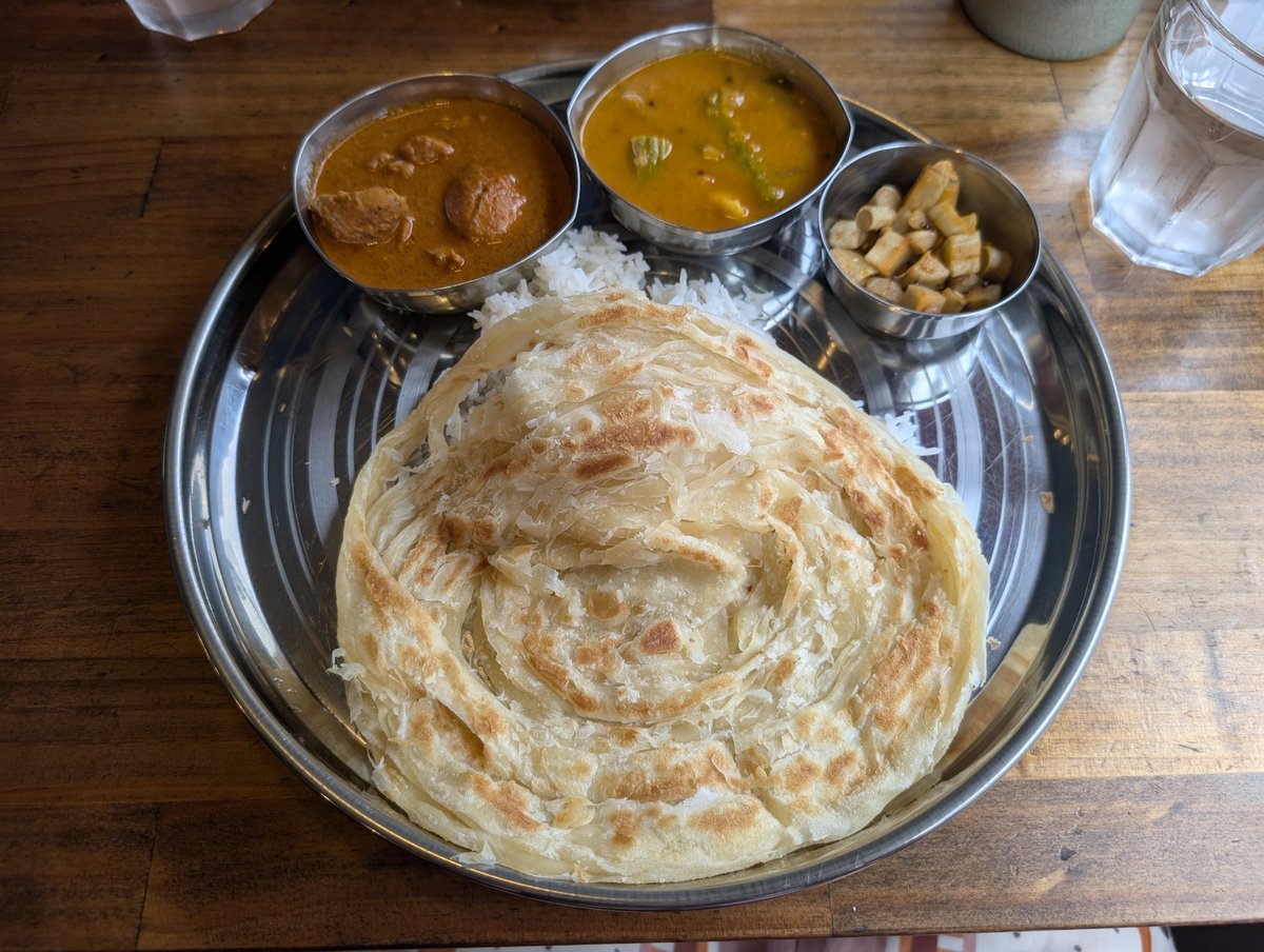 pinksherbets's tweet photo. 名古屋飯ラストはご当地でも何でもない箱近くでカレー笑（友達がカレー大好きな為）#チェケレ さんへ
その後近くのカフェで〆ました
オススメだけありめちゃ美味しかったです😊
その後界隈では有名人らしきカレー子さんが来店して大行列になってるらしい笑 https://t.co/IAe1fLhr71