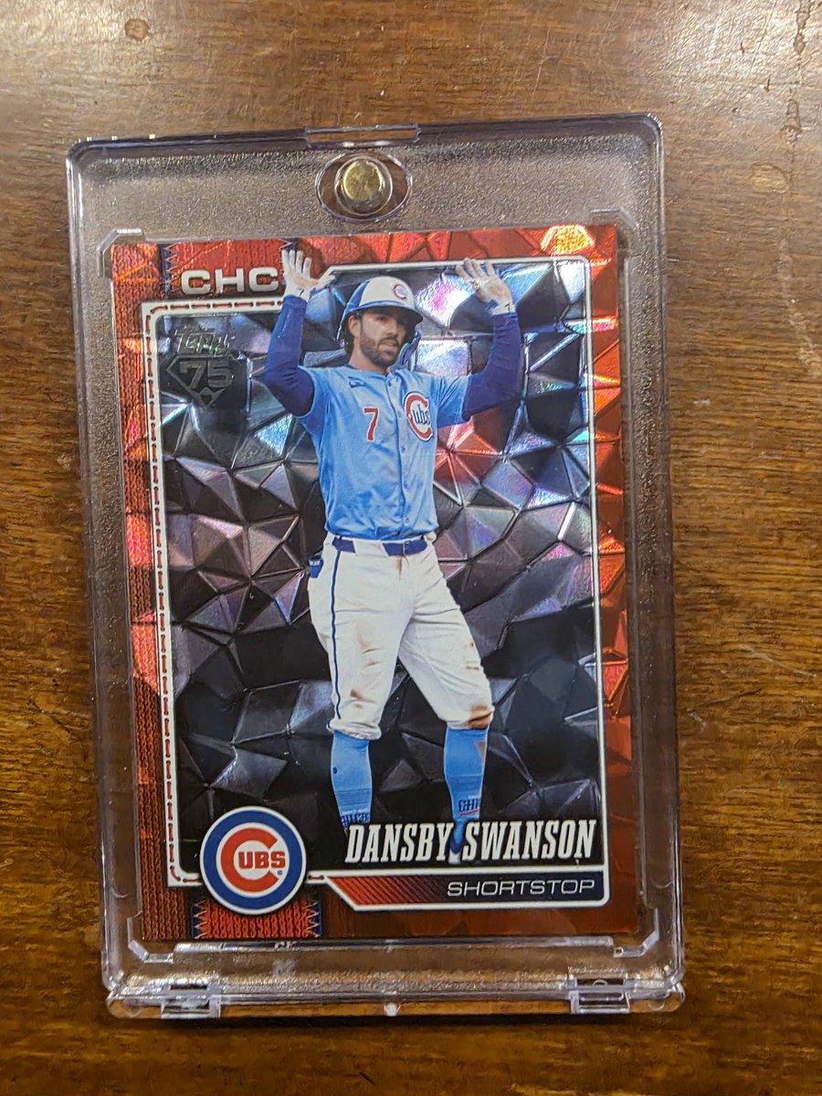 GB62's tweet photo. @CardPurchaser Pulled a 1/5 from a Target hanger box https://t.co/tj0bPiNqen
