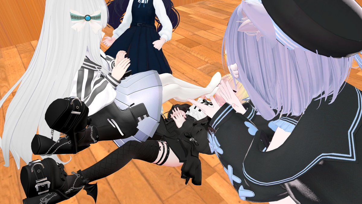 karin_vrc's tweet photo. めすがきっさ筋トレ部w
#めすがきっさロぅリぃ https://t.co/Arn8VVaIME
