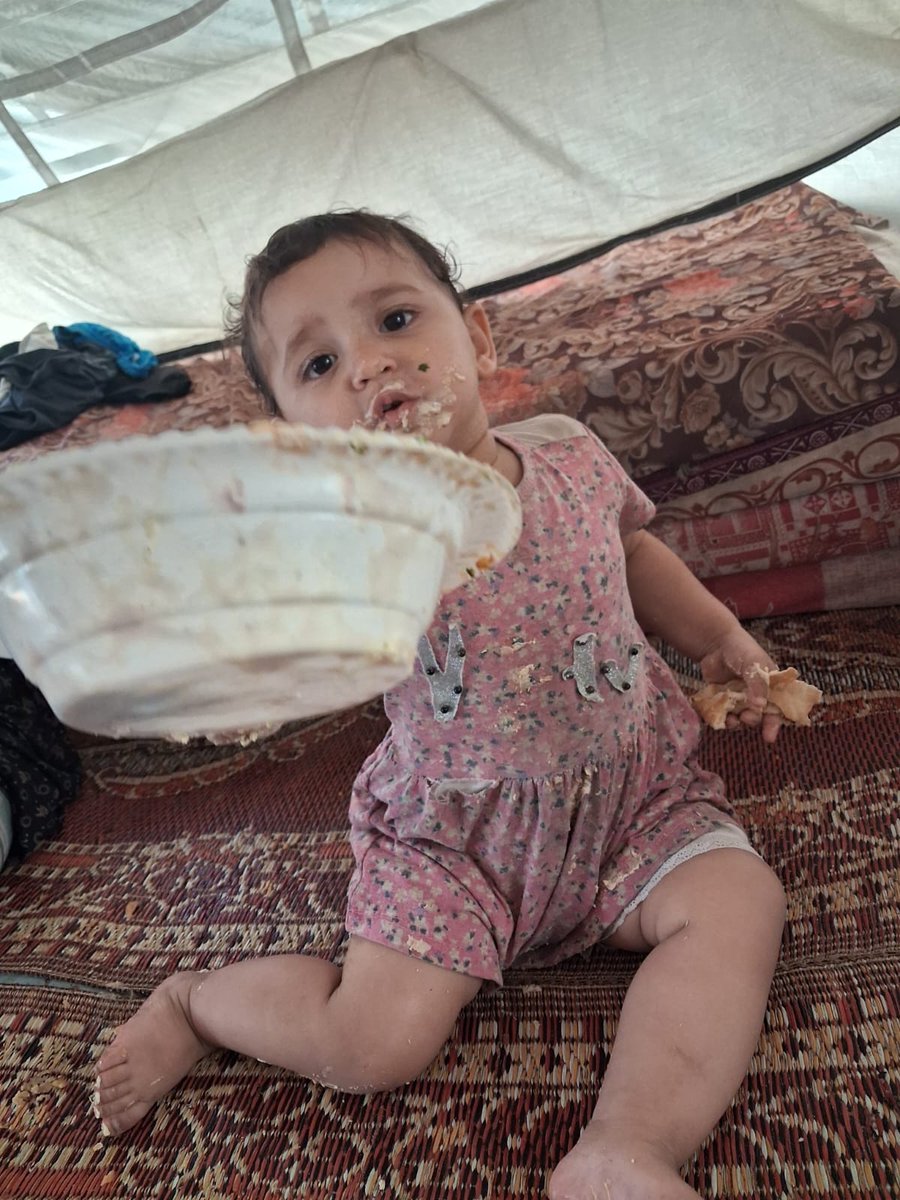 mlak10006's tweet photo. @MartienBall My suffering is much greater than you can imagine, so please look at it with kindness and compassion. 😥🇵🇸✊
We remain patient and hold on to hope.🙏🍉❤️🌹
But your hearts are pure; I await your humanity, your mercy, and your conscience.🫶🏽
https://t.co/eu8KPJcUZ9 https://t.co/spVeJuMYgr