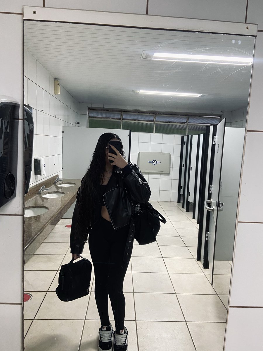 ynallaz's tweet photo. life as a jungkook utted ❤️‍🔥 https://t.co/bXyV1IJ1YK