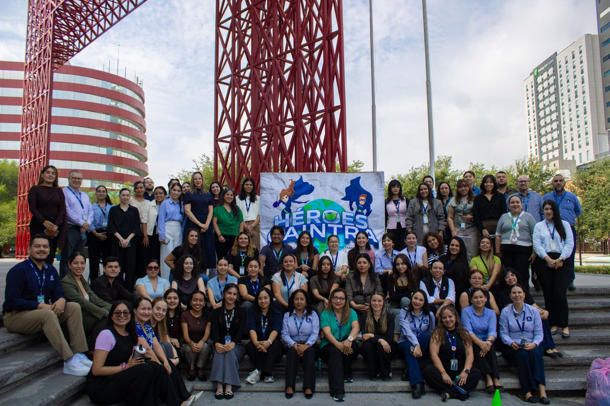 caintra_nl's tweet photo. Como parte de nuestro Programa Héroes CAINTRA, colaboradores de las distintas áreas de la Cámara unieron esfuerzos en una nueva edición de nuestro tradicional Reciclatón.

Durante un mes recolectamos PET, aluminio, cartón, vidrio y, por primera vez, textiles, logrando reunir 1.44 toneladas de materiales reciclables que contribuirán positivamente al cuidado del medio ambiente.

Además, como parte de la campaña "Un gol por el Medio Ambiente", impulsada por PROFEPA, superamos ampliamente nuestras metas de recolección:

♻️ PET: 219.01 kg (meta: 100 kg).
👕 Textiles: 190.75 kg (meta: 50 kg).

En CAINTRA creemos que las grandes transformaciones comienzan con pequeñas acciones. Cada esfuerzo cuenta cuando se trata de construir un futuro más sostenible para todos. 🌎💚