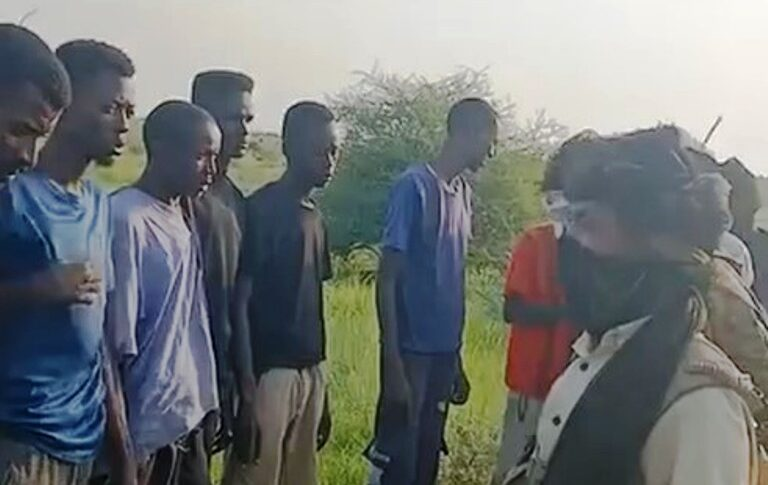SudanTribune_EN's tweet photo. UN fact-finding mission warns that atrocities committed by Sudan’s RSF in El Fasher bear distinct "markers of genocide."
An urgent inquiry has been launched into El Obeid as expert panels warn the city faces an imminent risk of a similar catastrophe.
https://t.co/cASKaprSXu https://t.co/fob8OtJj9C