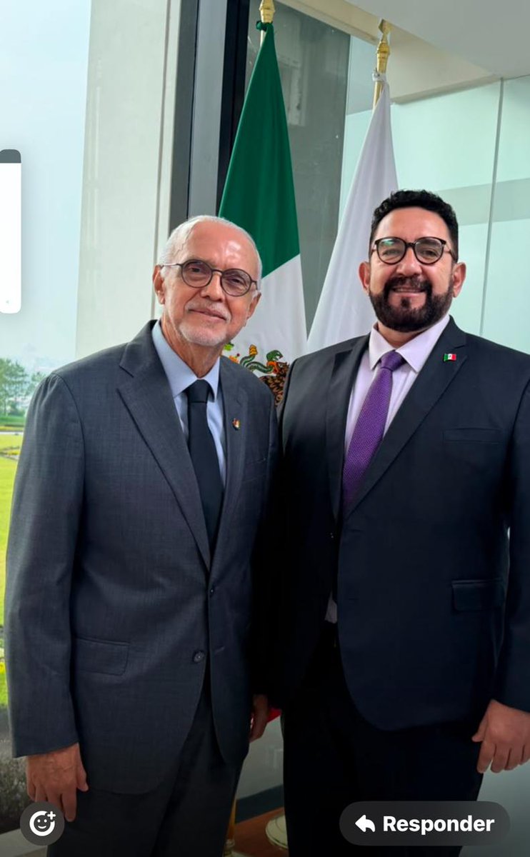 MiguelANavarroQ's tweet photo. En la Ciudad de México me reuní con Ulises Lara López, titular de la Fiscalía Especial en Investigación de Asuntos Relevantes de la FGR. Reafirmamos la importancia de la coordinación entre instituciones para fortalecer la procuración de justicia y proteger a las familias. https://t.co/CMs2BKtIe5