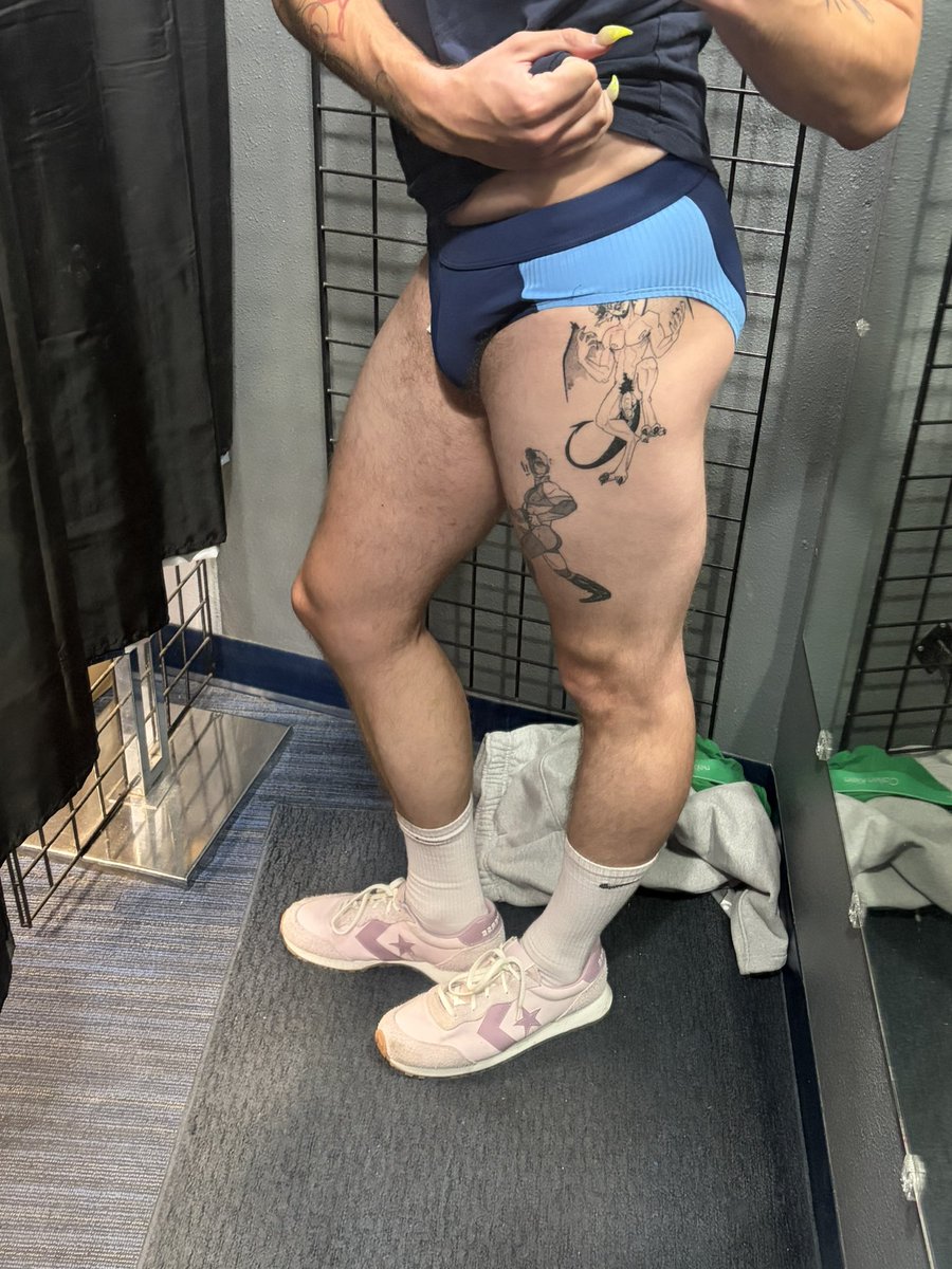 lowkeydisturbed's tweet photo. I literally don’t own a swimsuit so now I must get one https://t.co/PDmuaEsoX8