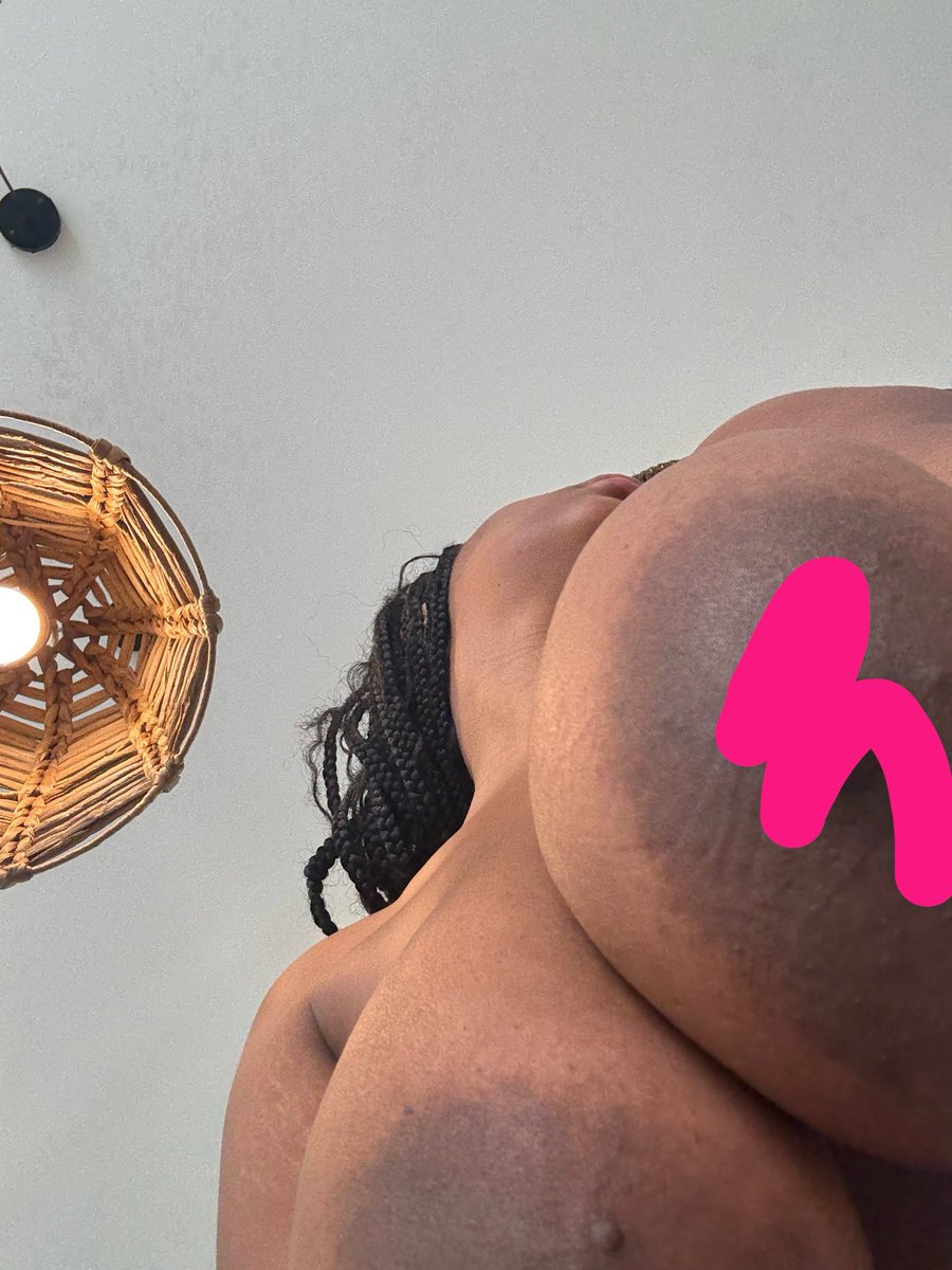 jcupjess's tweet photo. Guess the size of my areola..
Closest guess gets a surprise in their DM’s😉💛 https://t.co/YY1k6Cyh2c