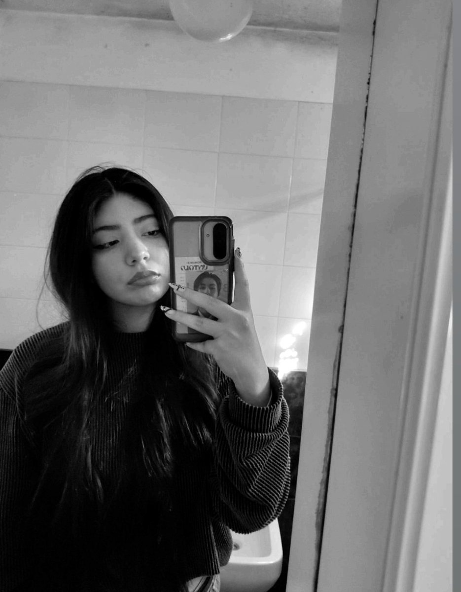 marlvsfelipa's tweet photo. hola borra la cuenta
#ENSD #ENGENEselcaday #JAKEA https://t.co/yggEMcL0d7