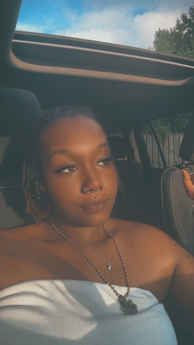 QueenRed94's tweet photo. The one and only can never be duplicated! I’m a once in a lifetime experience you will look for me in everything you touch and will always crave a love you can’t get back! 😘💋 https://t.co/s26rjlYswX