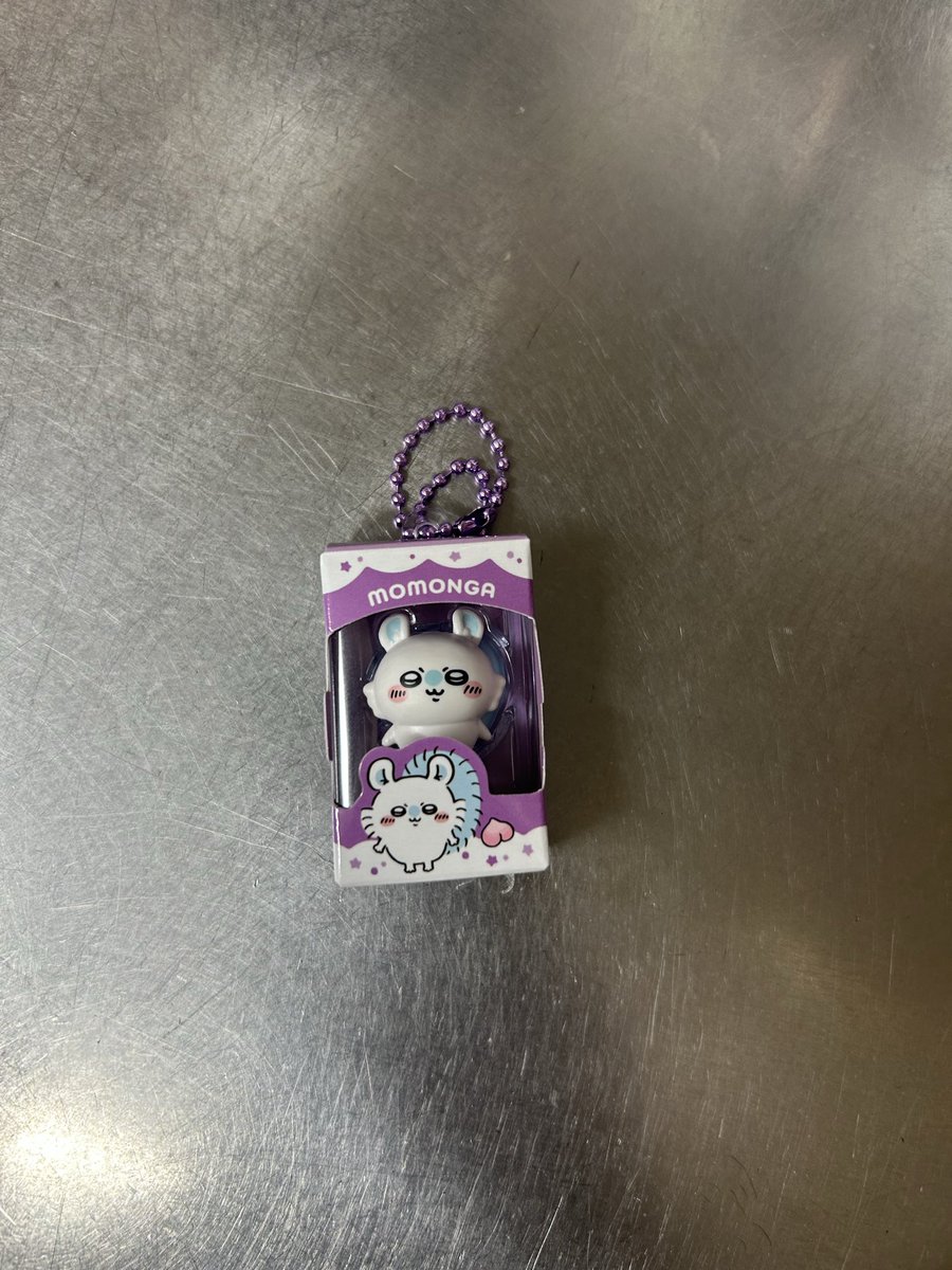 RdW4t's tweet photo. ちいかわ チョコ 交換希望
譲→モモンガ
求→ラッコ

郵送での交換希望です。お気軽にお問い合わせ下さい。 https://t.co/ltjl6vvwPX