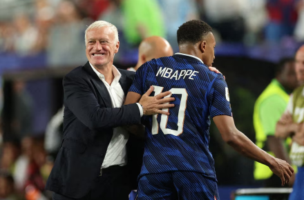 AtlantaSocNews's tweet photo. France Looking for Greater Firepower Against Morocco as Deschamps Demands Clinical Finish

France coach Didier Deschamps wants his star-studded attack to be even more clinical against Morocco in a highly anticipated 2026 FIFA World Cup quarterfinal clash.

#FIFAWorldCup #France https://t.co/RoVkdDnRys