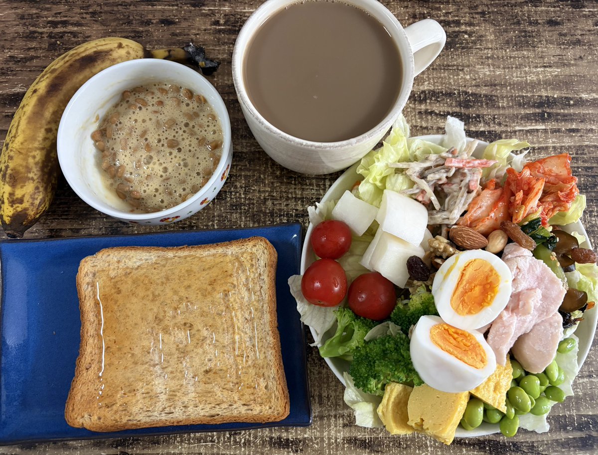 ohbongmt's tweet photo. 今朝の朝食！오늘의 조식
今朝は湿度が多く少し蒸し暑いですね！今日もしっかり食べてほどほどに頑張りましょうね！😌🐰🥦🥕 https://t.co/Jb9MEEi34u