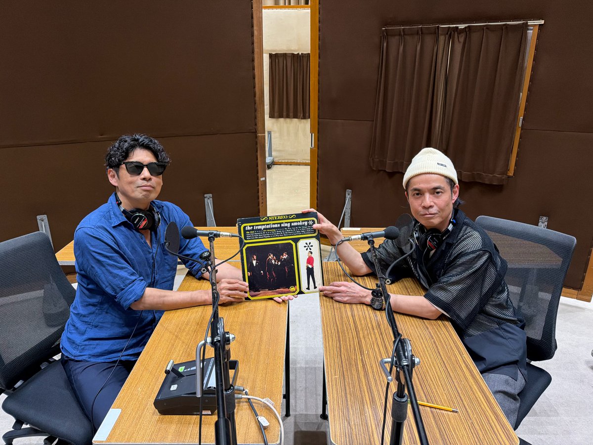 the_gospellers's tweet photo. ／
#村上てつや がパーソナリティを務める
「ザ・ソウルミュージックⅡ」
＼  
 #久保田利伸 さんとダブルDJで「SOUL一番いい曲」特集でした🎧

次週からは村上てつやのSoul Scramble「波音sweet soul」をお届け✨

🗓️7/18.25(土)
⏰18:00~18:50

▶️公式HP
https://t.co/rYzrXoUtG8

#ゴスペラーズ https://t.co/heKPTjvSod