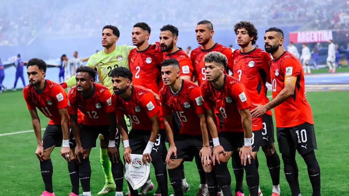 xFranz25's tweet photo. منتخب مصر كانوا رجال وماقصروا لاكن الأرجنتين انتفضت وسجلت ثلاثة أهداف في اقل من ربع ساعة و الليو قال كلمته في المباراة، تهيئ للاعبين مصر انهم انظلموا لاكن الفوارق لعبت دور و أسهمت في الريمونتادا هاردلك منتخب مصر ماقصروا وقدموا اداء مشرف ويرفع الرأس🇪🇬❤️ https://t.co/SW4F2FXlWG