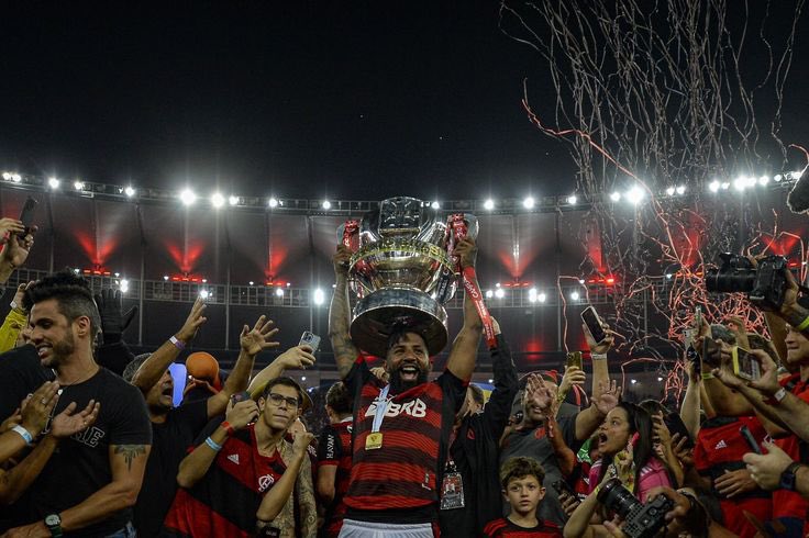 B16caio's tweet photo. 2022 foi um ano histórico demais… https://t.co/7nonqsHNeK