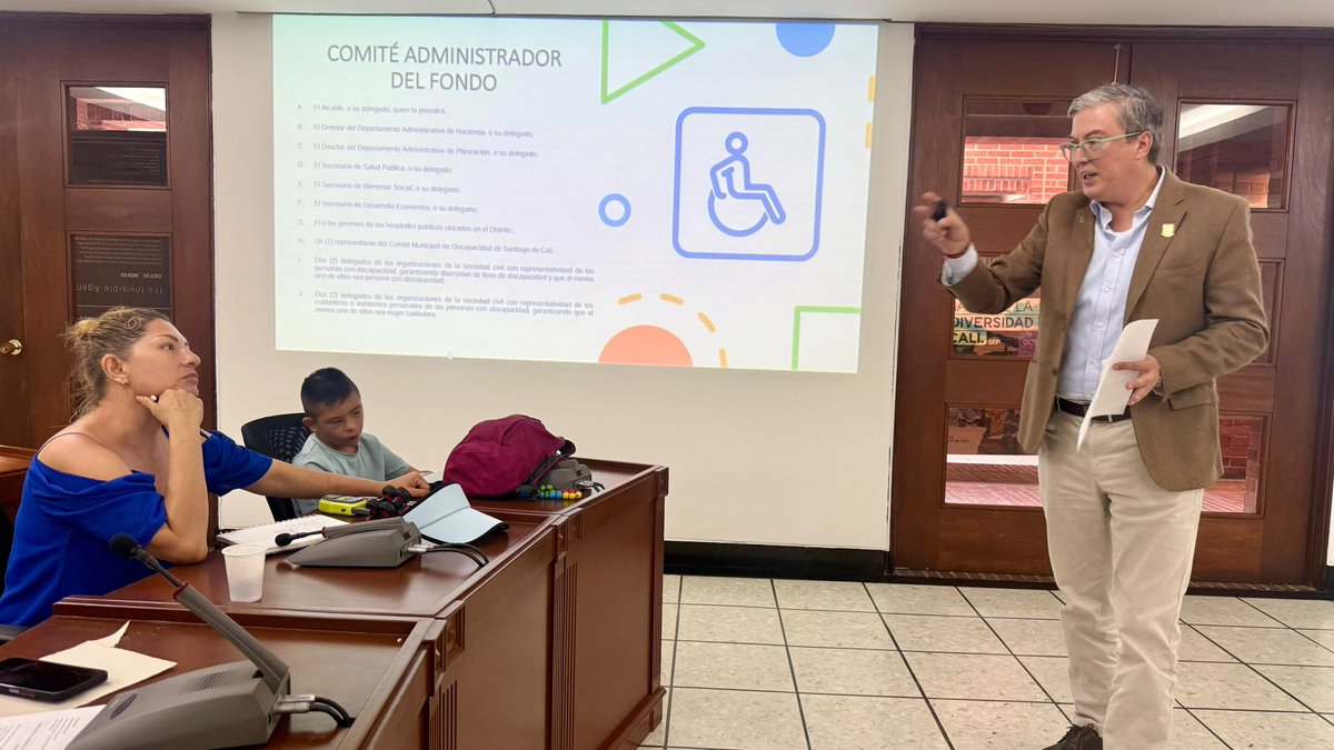 rodrisalazarco's tweet photo. #Cali tiene una deuda histórica con las personas con discapacidad y cuidadores, avanzamos en la construcción de #CaliSinBarreras, un proyecto que crea un fondo d protección y apoyo a PCD y sus cuidadores para q sus derechos se materialicen en acciones y recursos q los dignifiquen https://t.co/MDZ8TeYeC8