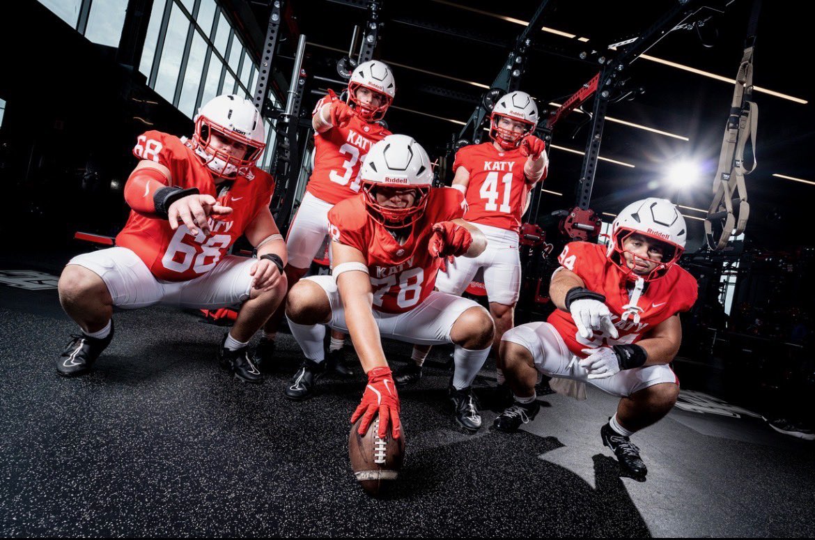 wyattMoebes68's tweet photo. 53 days until we are back under the lights! #ALLINFOR10 #KatyNation
@OfficialKatyFB @Katyfootball @RecruitKatyFB @Coach_Longacre https://t.co/eYogvBL48C
