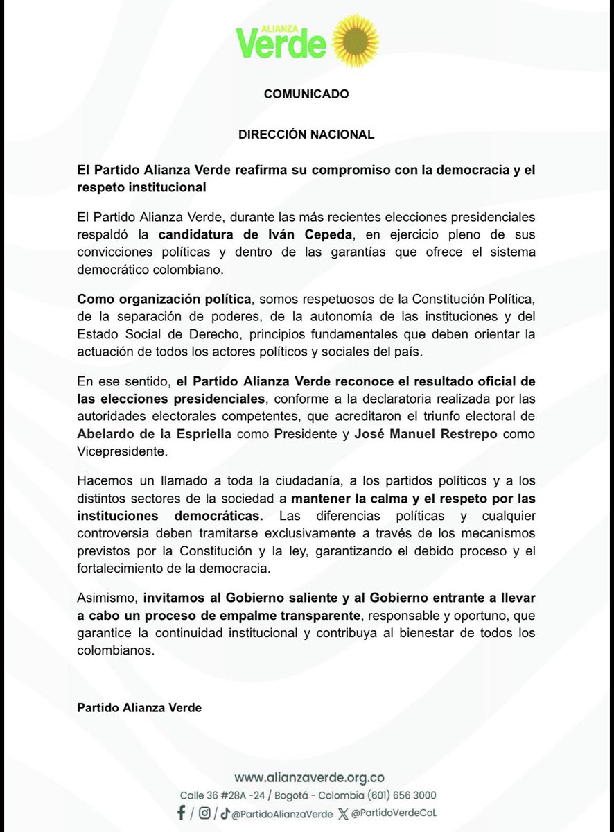 PartidoVerdeCoL's tweet photo. El Partido Alianza Verde reafirma su compromiso con la democracia y el respeto institucional.

Creemos en el diálogo, el fortalecimiento de las instituciones y la defensa del Estado de derecho como pilares fundamentales para construir un mejor país. https://t.co/qpUsmD8z8b