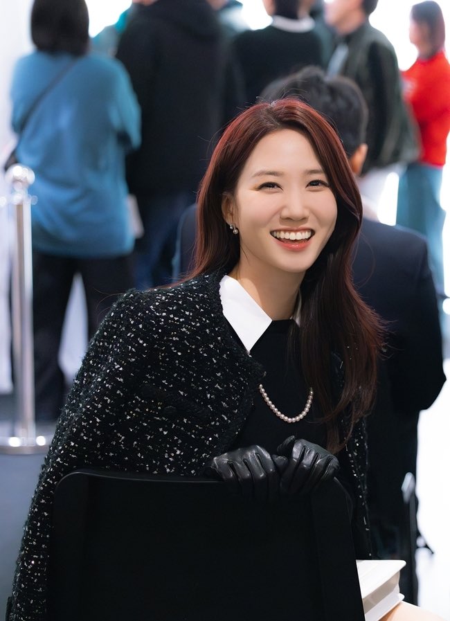 dlrjsdkslwldul's tweet photo. 오싹한연애 현장 스틸 #박은빈 https://t.co/Rdo9Nnx7XD