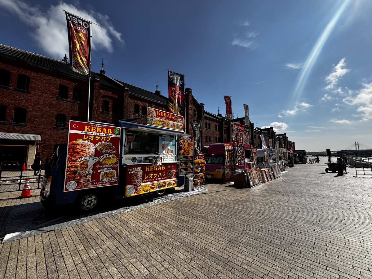 leo7kebab's tweet photo. 3号車(レオ)は 横浜赤レンガ倉庫大会 
JVAビーチバレーボール グランドスラム
日程：2026年7月9日（木）～7月12日（日）〈4日間〉出店 します。
#赤レンガ #横浜 #横浜赤レンガ #ケバブ #赤レンガケバブ https://t.co/gBCS3H0CdS