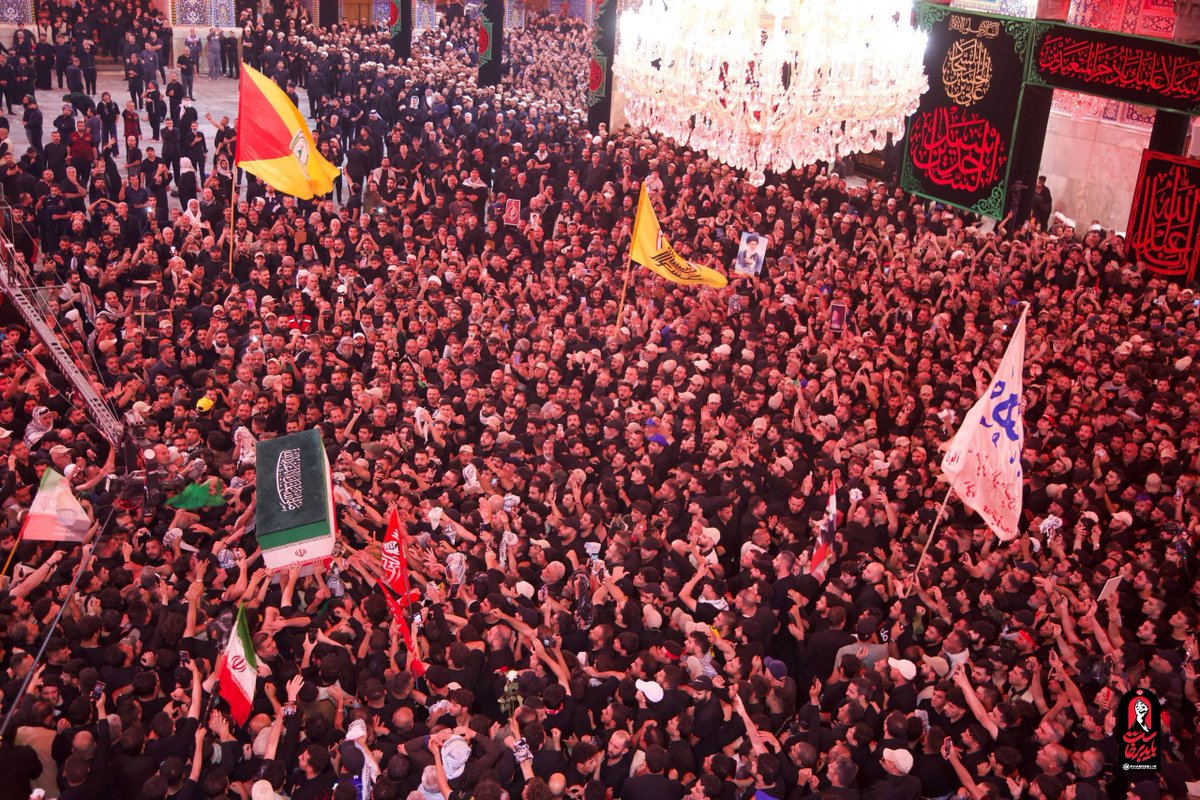 Khamenei_m's tweet photo. Images from the farewell to the mujahid Imam of the Muslim world and the martyred Leader of the oppressed, Grand Ayatollah Sayyid Ali Hosseini Khamenei, at the holy shrine of Imam Hussain (pbuh).

#WeMustRise
#MartyrKhamenei https://t.co/NJ4mppGiyA
