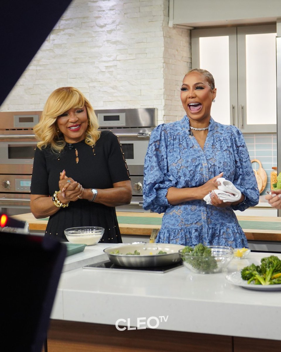 mycleotv's tweet photo. Our #MOOD because #CookingSessions with @TamarBraxtonHer & @EvelynBraxton is BACK tonight! π€©π
Don't miss the premiere TONIGHT at 9:30p/8:30c only on @mycleotv! β¨
Plus, catch our ladies tomorrow morning on @TODAYshow with @JennaSheinelle. You're in for a treat! π https://t.co/7nKnNB5Ur1
