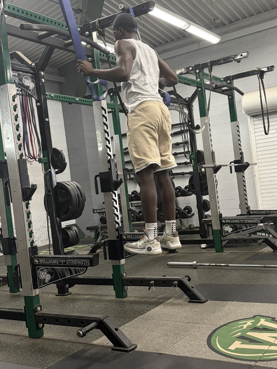 HardenTrendon's tweet photo. Speed is built. Explosion is earned. Every rep has a purpose.

Working on hip mobility, lower-body strength, and explosive power to become a faster, more complete defensive back. The goal is to keep improving every day and let the work speak on Friday nights.

Thankful for the coaches investing in me and grateful for the opportunity to keep growing.

Class of 2028 | CB | 6’2” | 185 lbs

🎥 Hudl: https://t.co/jXbG6xtP0a

#AGTG #ClassOf2028 #DefensiveBack #DB #SpeedTraining #ExplosivePower #Football #Recruiting #TrustTheProcess #NorthPontotoc