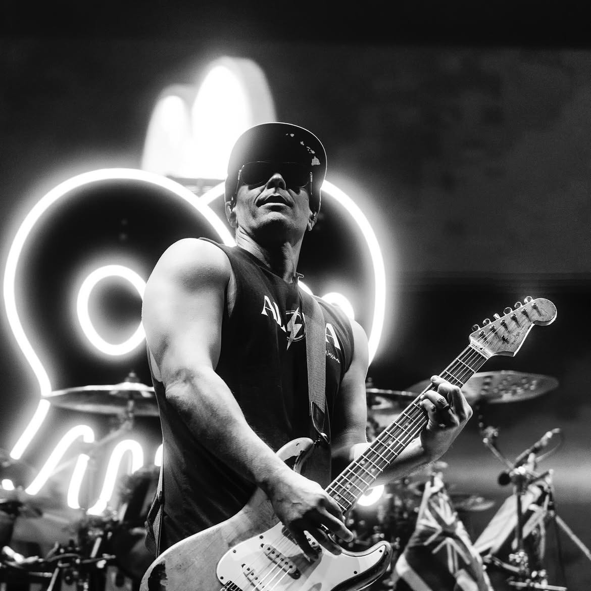 CustomNeon's tweet photo. We LOVED seeing our signs illuminate @PepperLive's stage! 👻

You can find the awesome band and our sign touring the  USA throughout August and September!

#liveband #event #livemusic #pepper #neon #neonsign #stagesign #band #tour https://t.co/W4p0HUnqDn