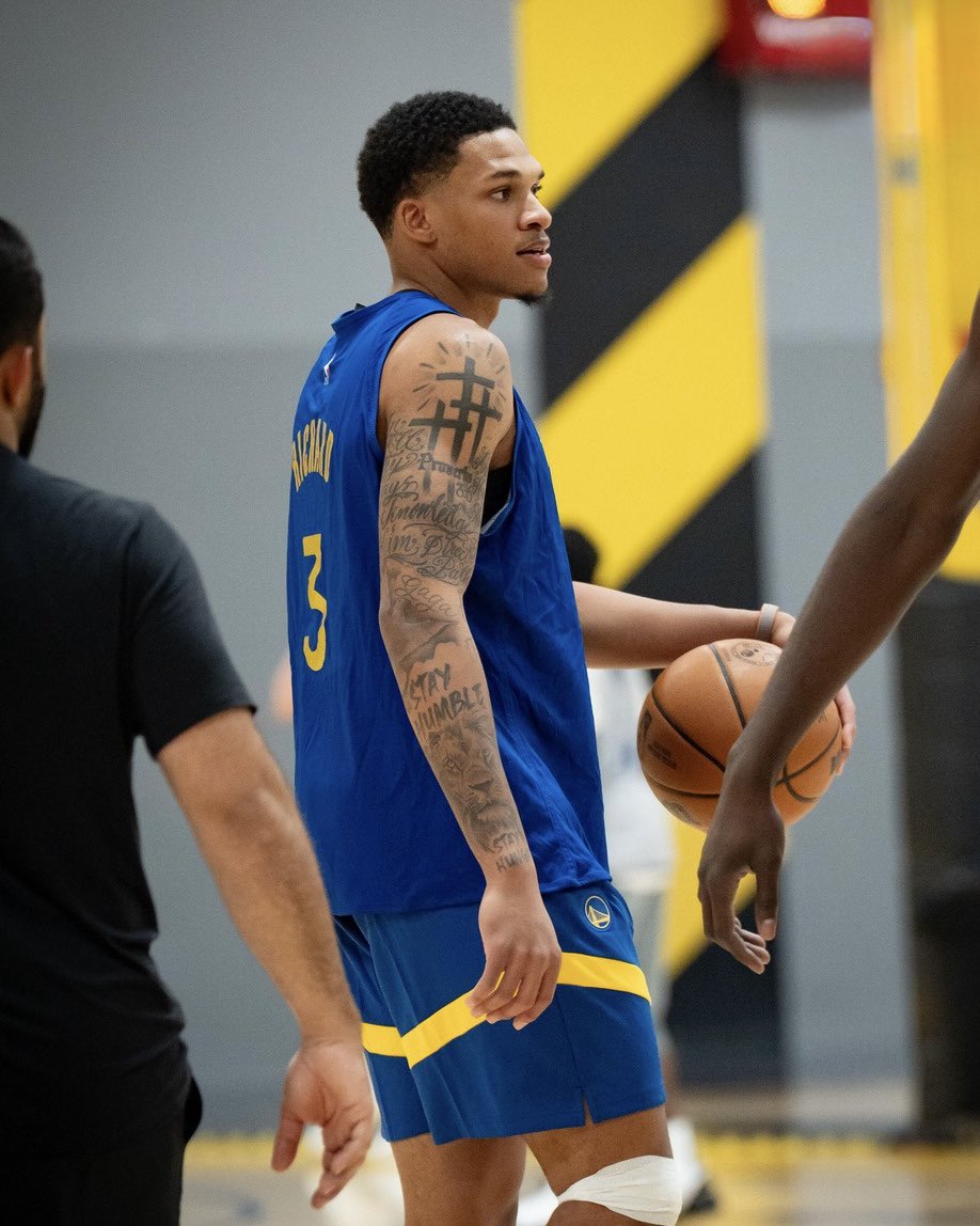 jinthirty's tweet photo. Steph Curry is encouraged by Yaxel Lendeborg and Will Richard shining early in Summer League:

“I’ve seen what Yaxel is doing, and Will hopefully taking a big jump. You’ve got to have a nice mixture of both (younger and older players). We understand the situation with Jimmy being out — it’s a huge salary slot not playing for half the season, so you’ve got to figure out what to do.”

(via @sfchronicle https://t.co/luG3dROfFQ)