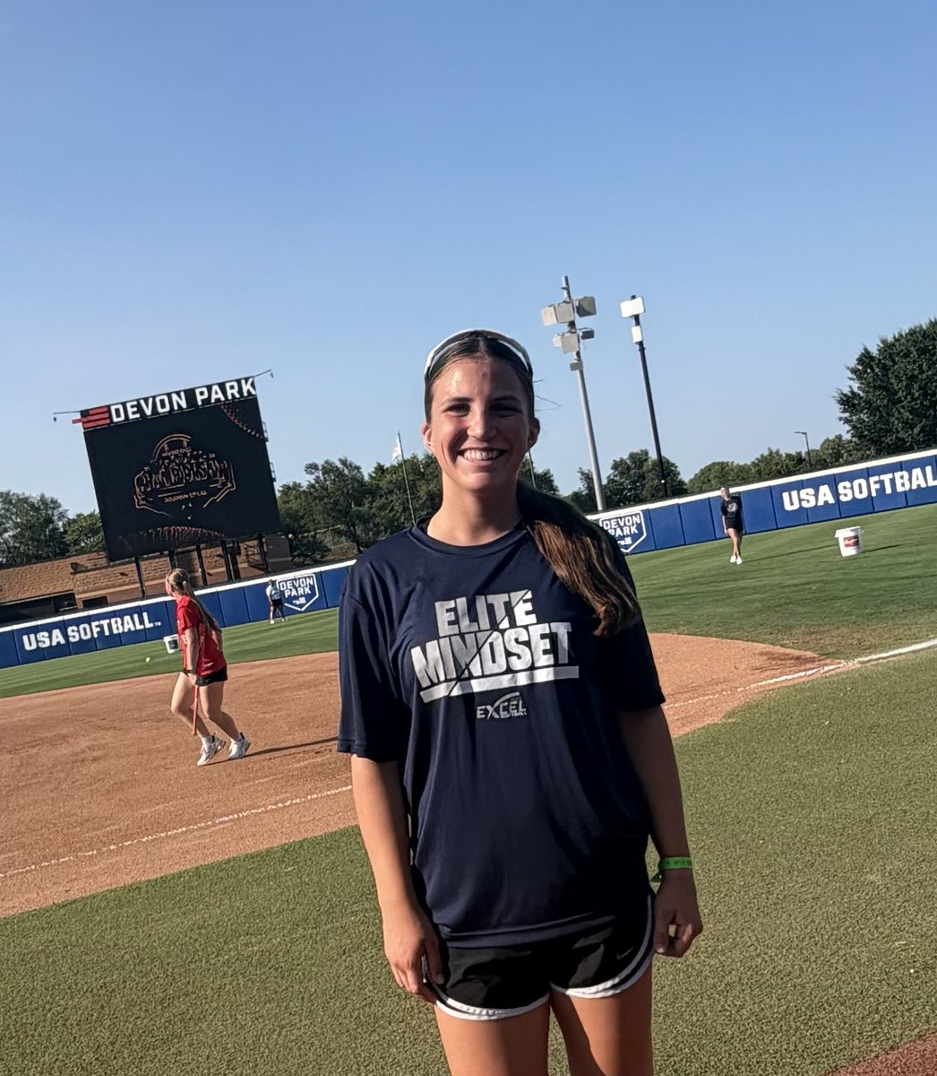 EXCELFASTPITCH's tweet photo. Team Check in ✔️
Home run derby ✔️
Paige Child dropped a 💣
Dinner at Toby Keith’s ✔️ https://t.co/MsMj5eAVni